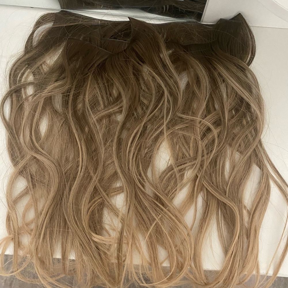 BELLAMI Brown Wavy Hair Extensions Voluminous Shine - Picture 2 of 3
